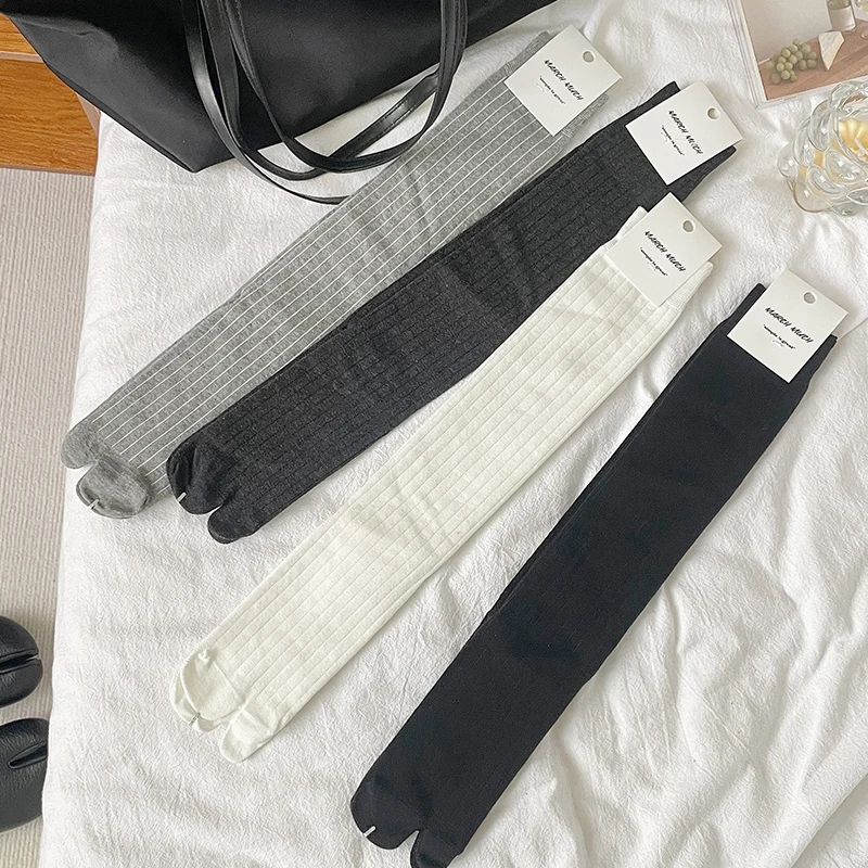 Meias altas de coxa de dois de - Toe Sock Split avaliação e preço